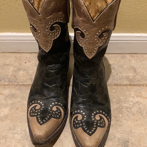 Yippee Kayay Cowgirl boots. Size 9B - Picture 2 of 5